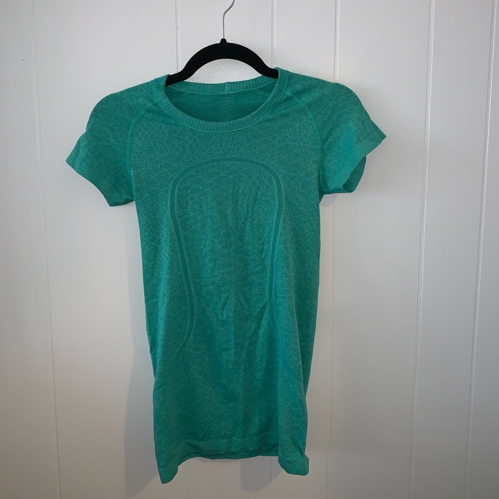 Swiftly Tech Short Sleeve lulu lemon